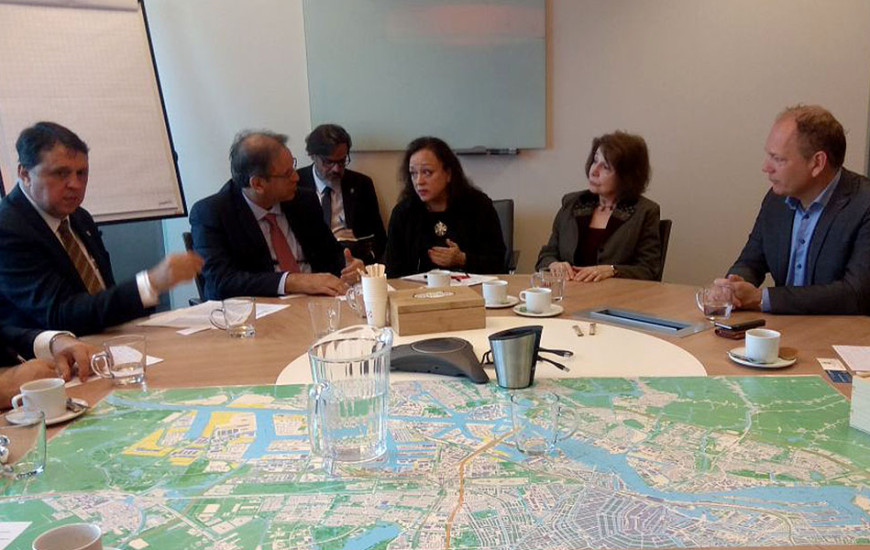 Miranda em reunião com executivos do Porto de Amsterdã