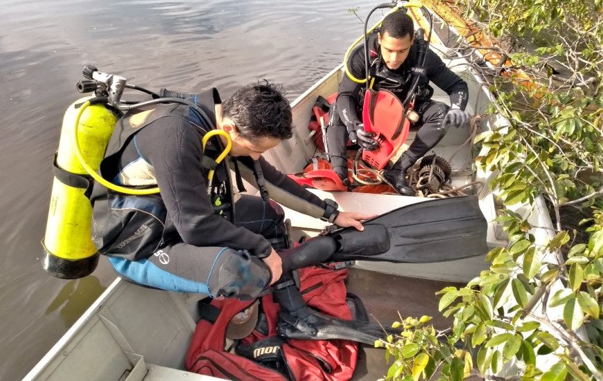 Mergulhadores do Corpo de Bombeiros Militar atuaram na busca e resgate.