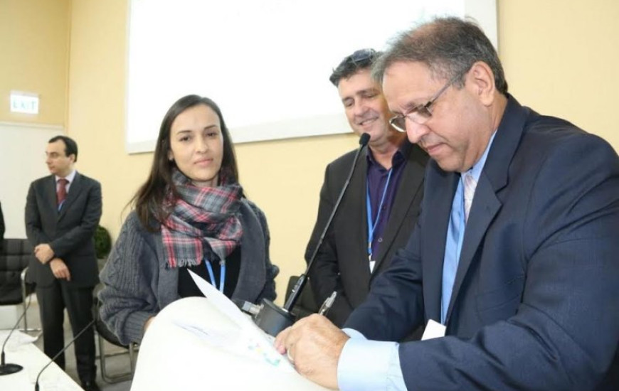 Governador assina memorando na COP 21