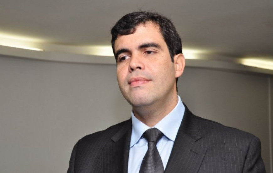 Deputado Ricardo Ayres