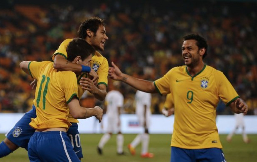 Brasil vence por 4x0 em Goiânia