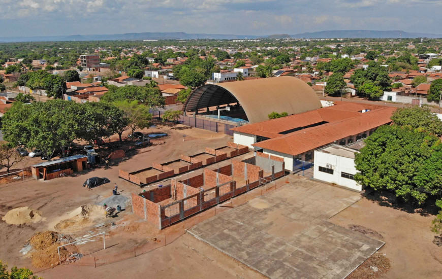 Obras em andamento na Escola Estadual Cívico-Militar do Jardim Taquari