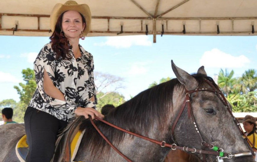 Dorinha na cavalgada