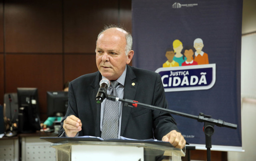 Governador em exercício e presidente do TJTO, desembargador Helvécio Maia.