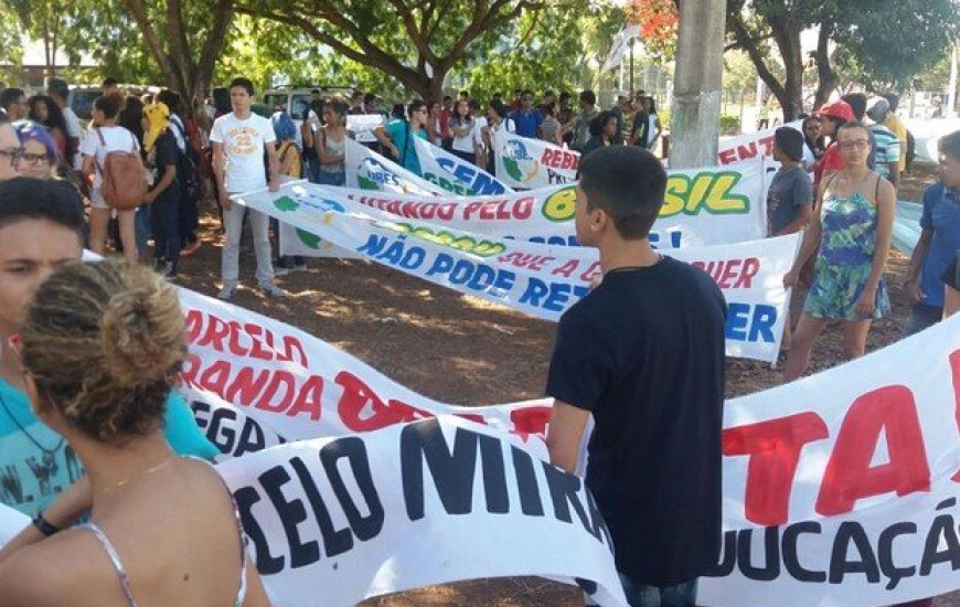 Trabalhadores realizam manifestações em Palmas