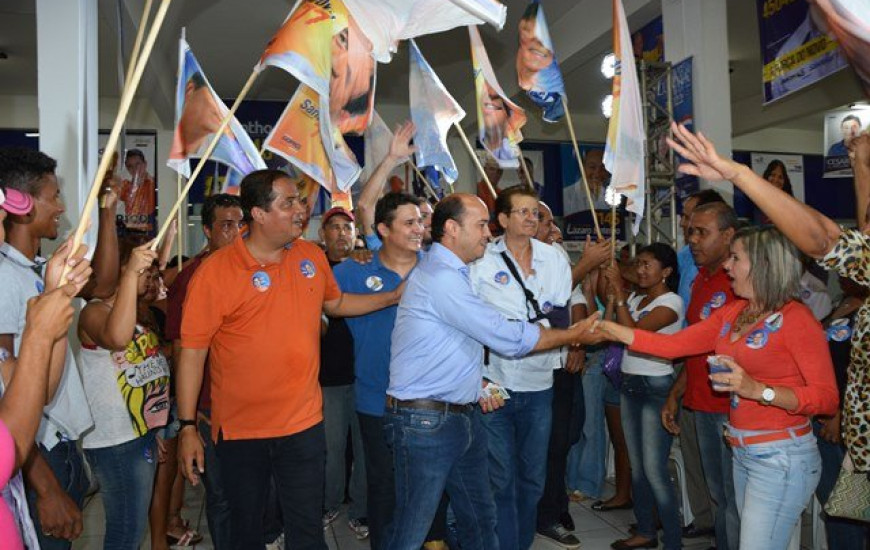 Sandoval inaugura comitê em Araguaína