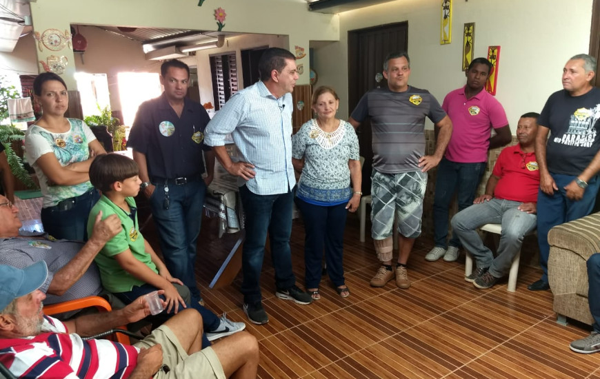 Amastha se reúne com líder do PSB em Taguatinga e visita centro comercial