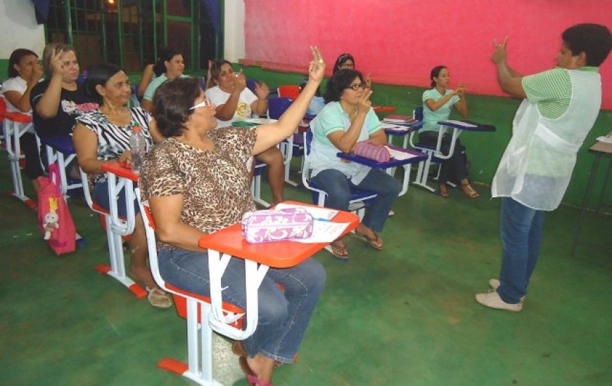 Aula de libras