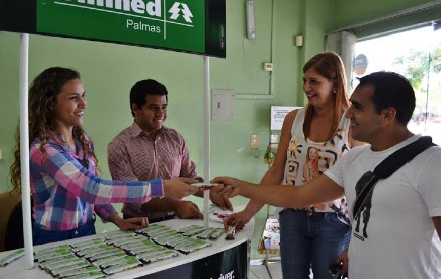 Barras de cereal foram distribuídas