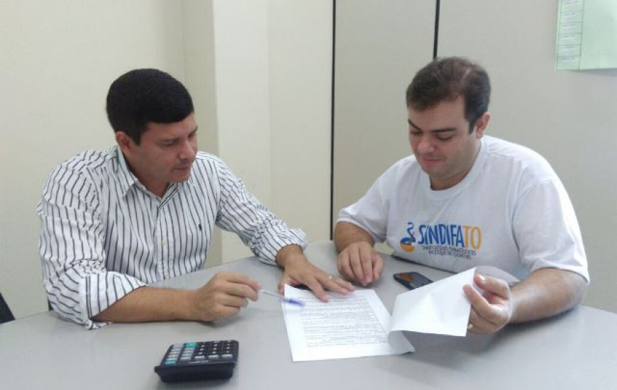 Renato Melo (E) e presidente Pedro Henrique (D) durante reunião