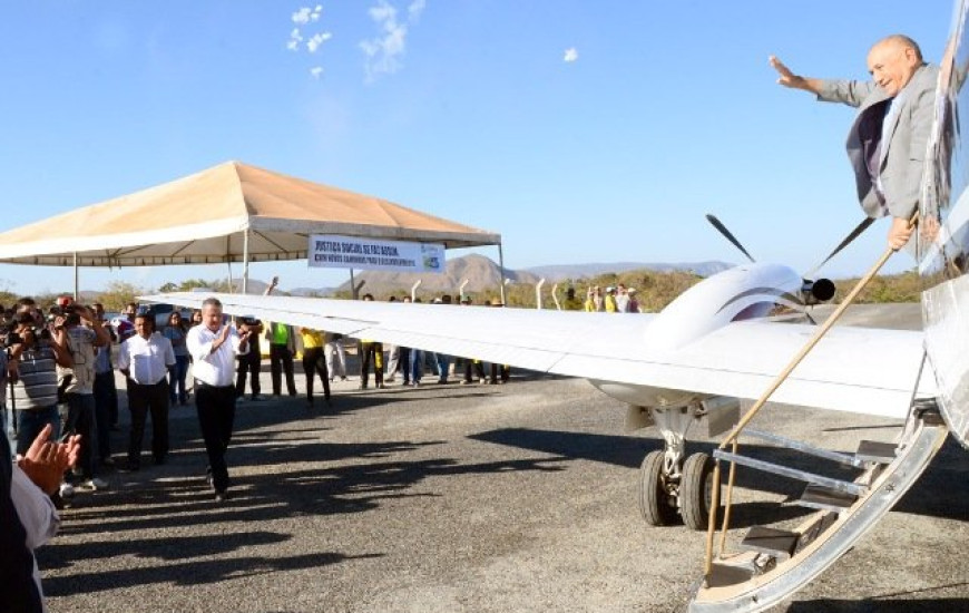 Aeroporto de Arraias também foi inaugurado