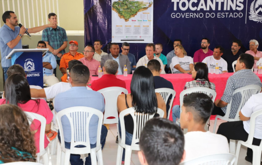 Em Mateiros, governador e equipe escutam as demandas do trade turístico 