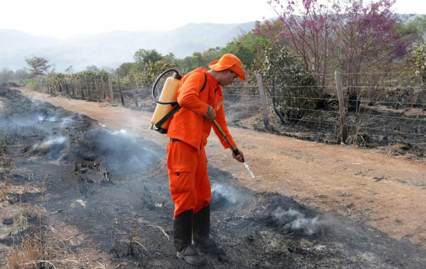 Corpo de Bombeiros e a Defesa Civil alertam a população