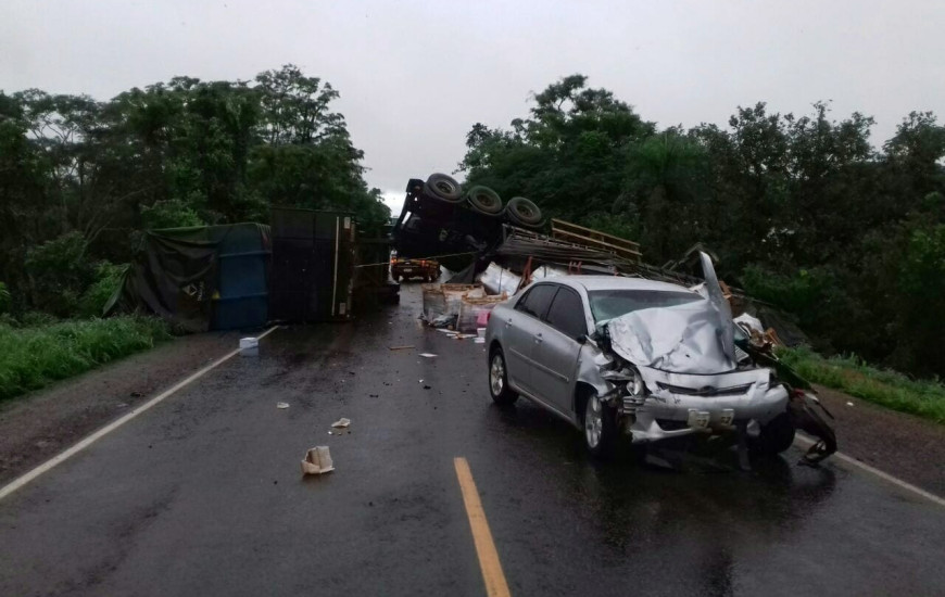 O acidente provocou um congestionamento de mais de 6 quilômetros