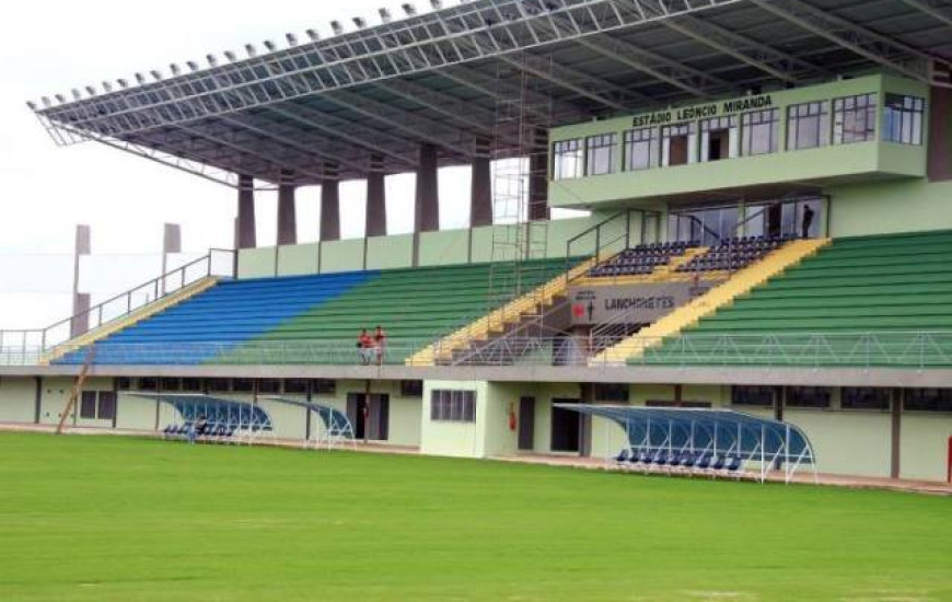 Estádio Mirandão, quando foi entregue em 2009