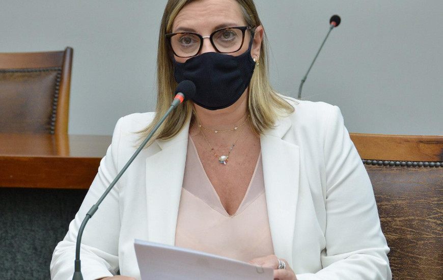 Deputada estadual Claudia Lelis (PV)