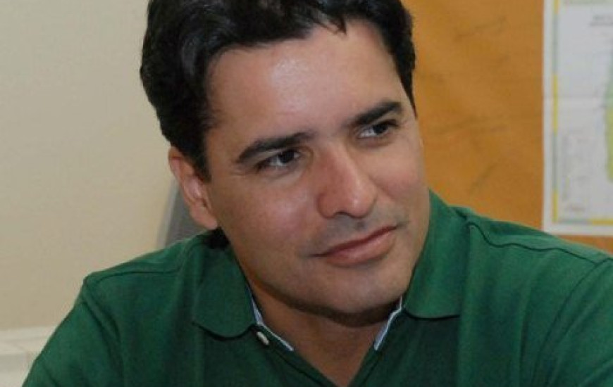 Marcelo Lelis homenageia professores