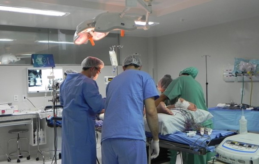 Cirurgia em Palmas durou cerca de 10 horas; paciente se recupera bem
