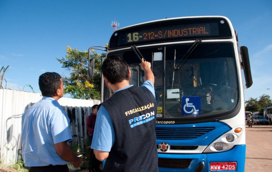 Ônibus são vistoriados em Palmas