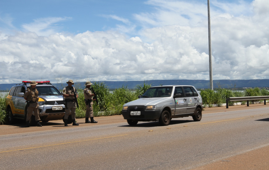 Militares do BPMRED estão atuando na Ponte Fernando Henrique Cardoso
