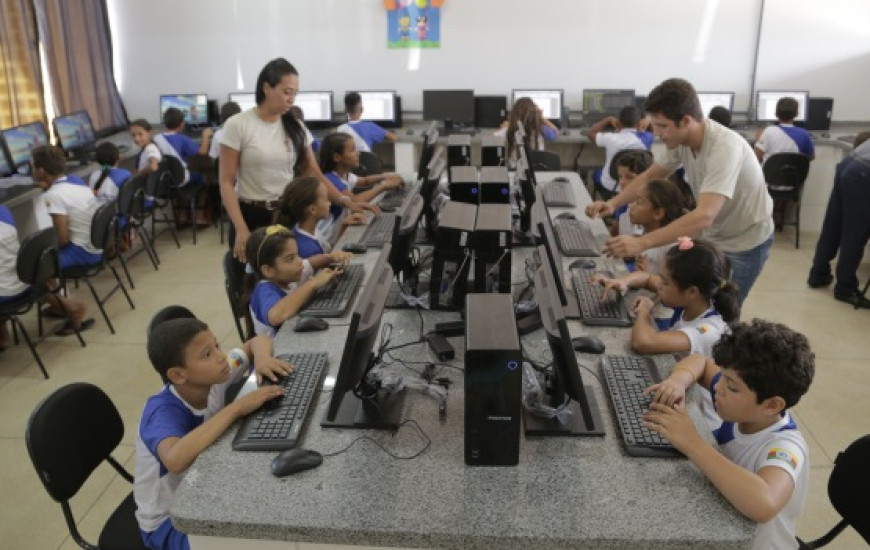 Após 30 dias de férias, alunos da rede municipal retornam às aulas em Araguaína