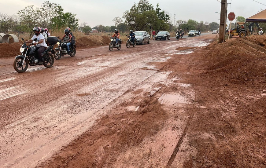 Asfalto retirado para intervenção será recomposto