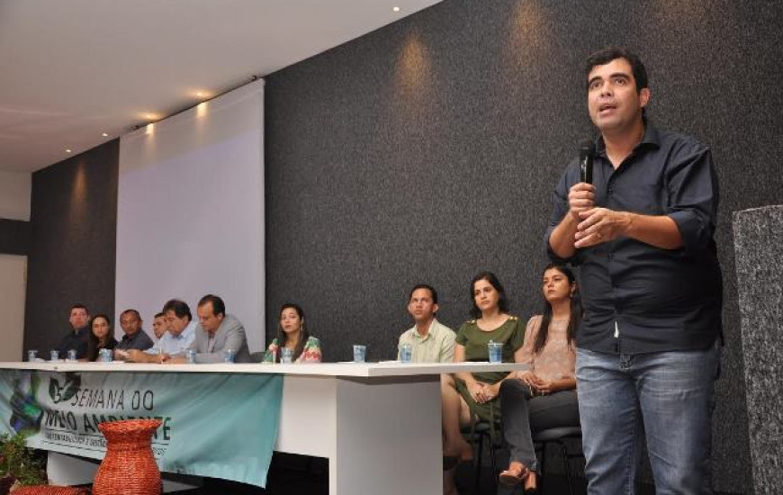 Ricardo Ayres incentiva projetos sustentáveis