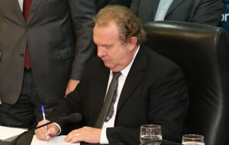 Carlesse nomeia mais membros de seu segundo governo