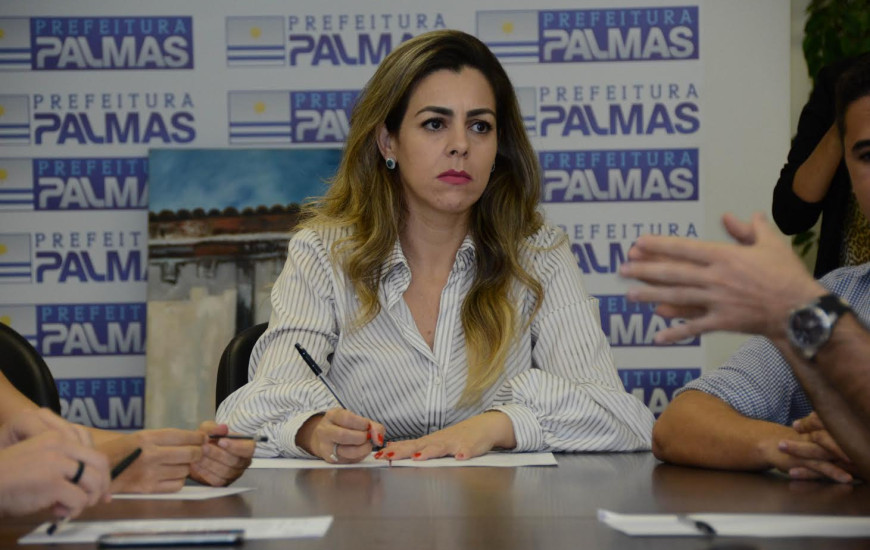 Cinthia é a prefeita interina de Palmas