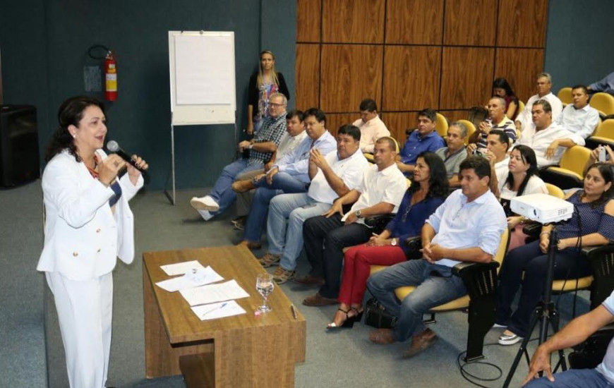 Senadora participa de evento em Palmas