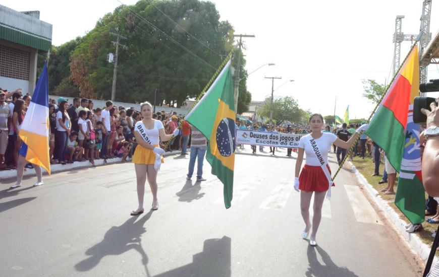 Puxada pela fanfarra, a saída para o desfile cívico será às 8 horas