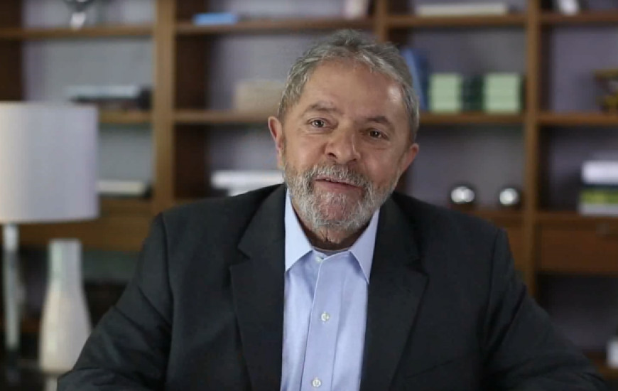 Lula pede votos para deputados