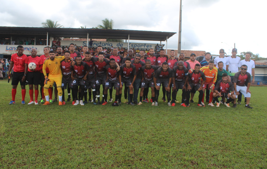 A equipe vice-campeã, recebeu troféu e premiação no valor de R$ 2 mil