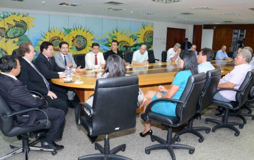 Deputados recebem empresários do Tocantins