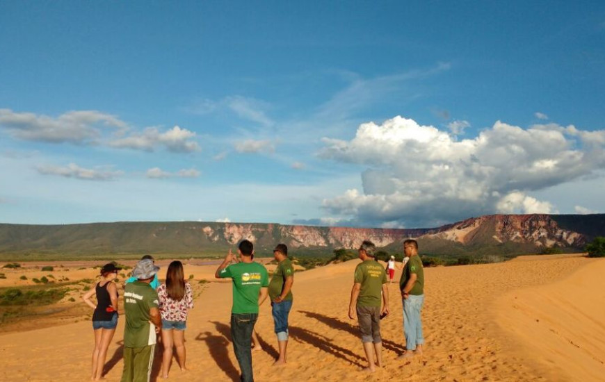 A contemplação da paisagem é monitorada por guarda-parques e inspetores 