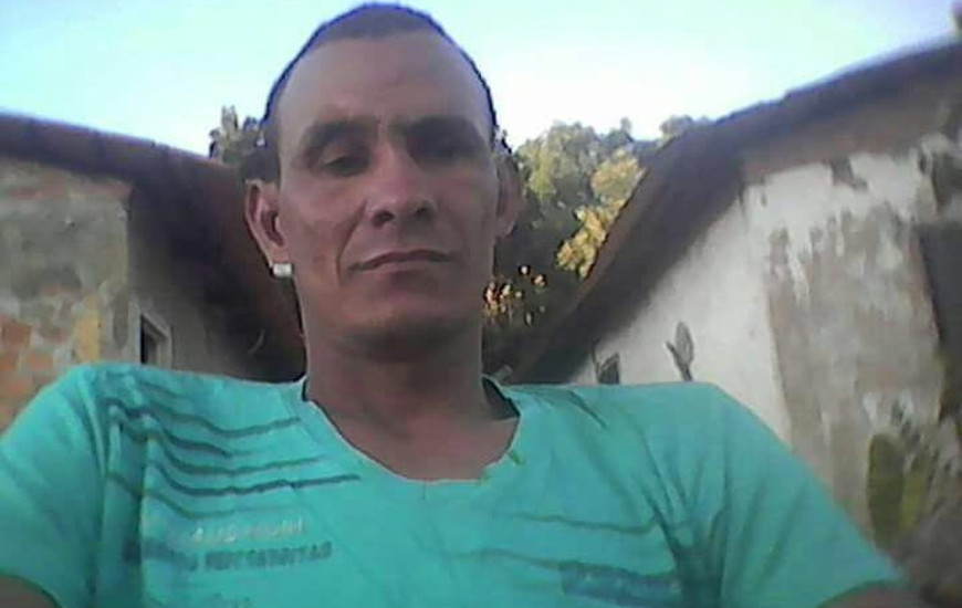 José Rabelo, de 36 anos, morreu após passar mal e cair na água
