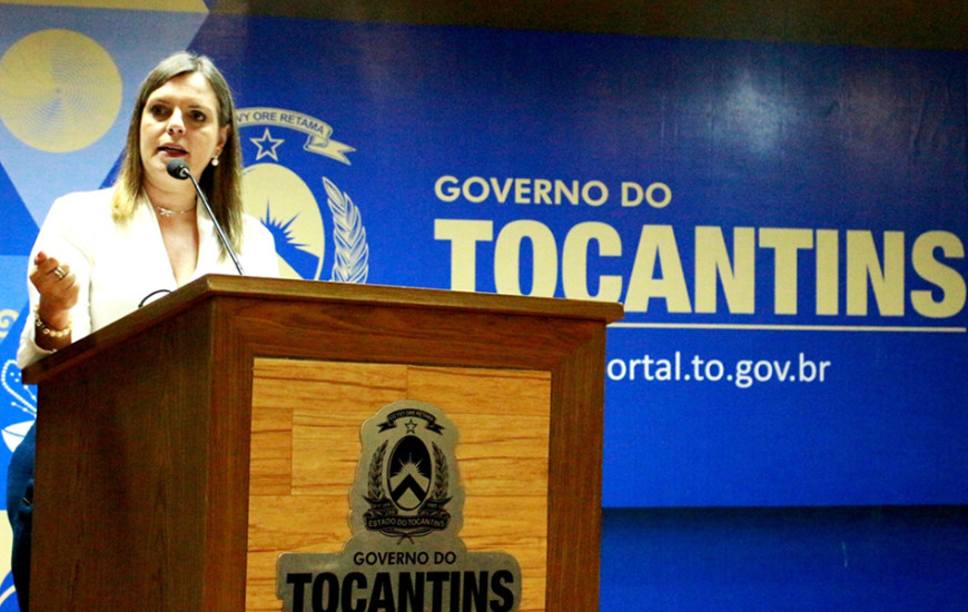 Vice-governadora Cláudia Lelis