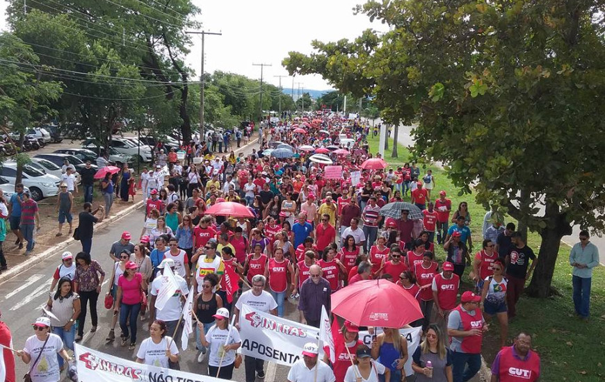 Trabalhadores de Palmas vão às ruas contra reforma