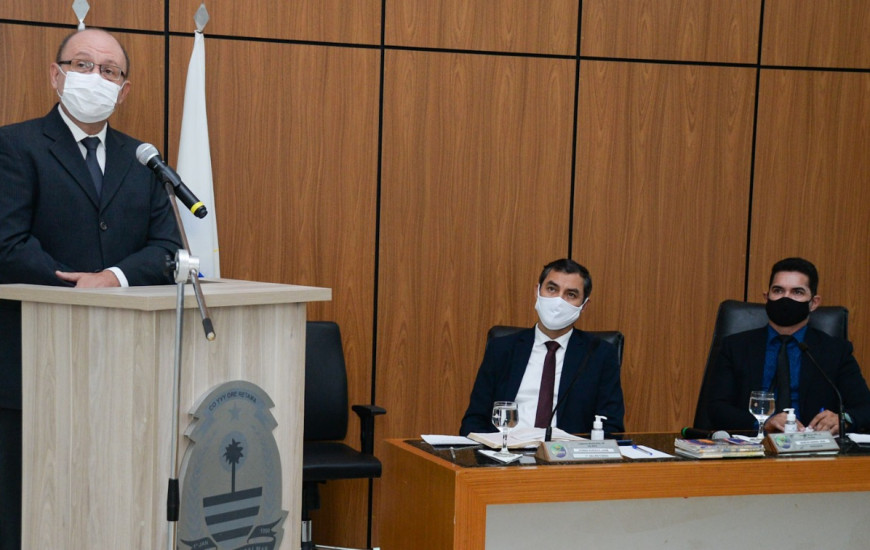 Secretário de Saúde de Palmas, Daniel Borini, presta contas ao Legislativo.