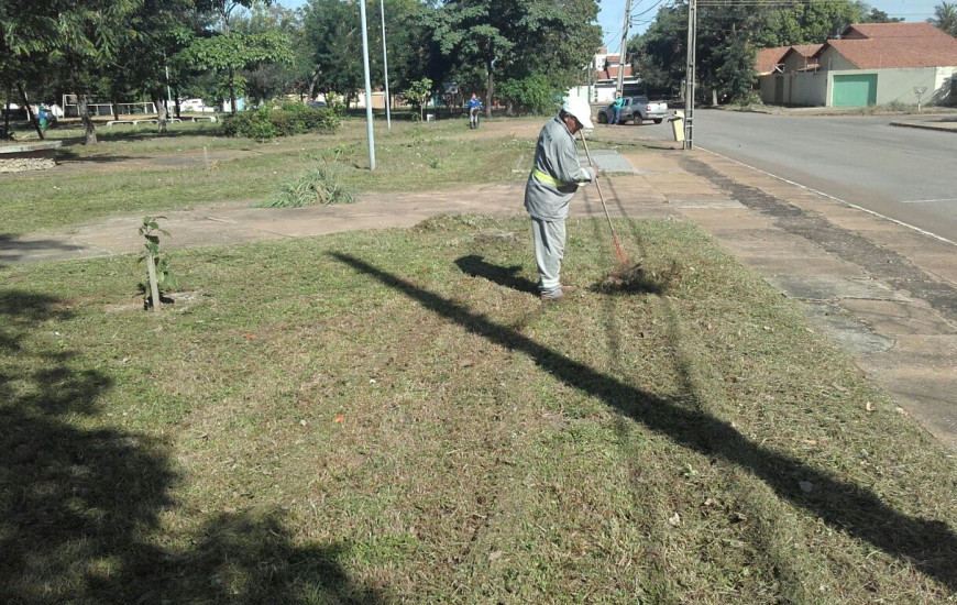 Serviços começaram nesta segunda