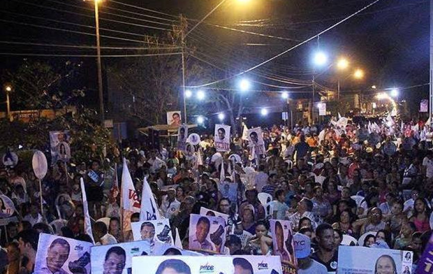 Candidata realiza último comício em Araguaína