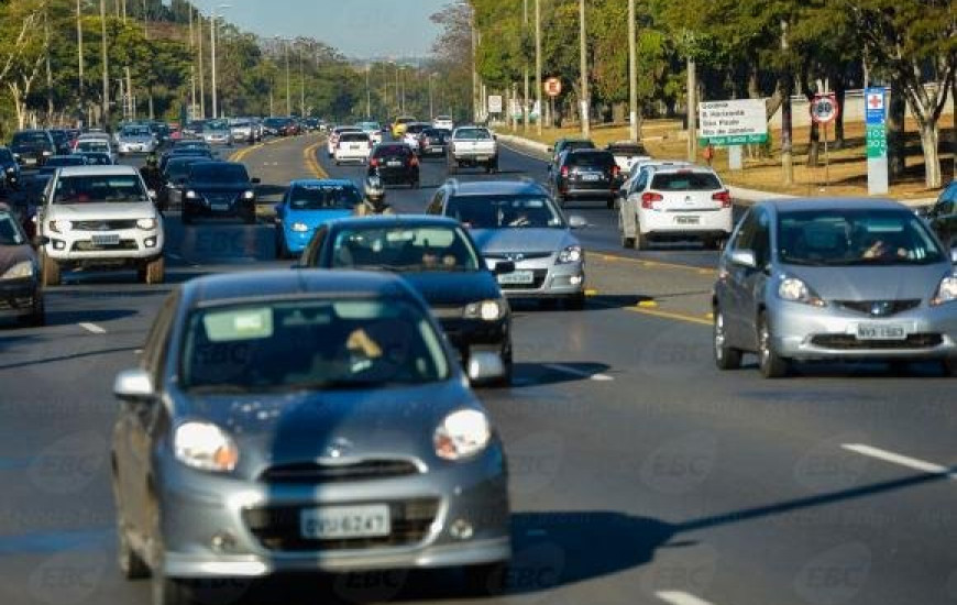 Infração é média e soma quatro pontos na CNH