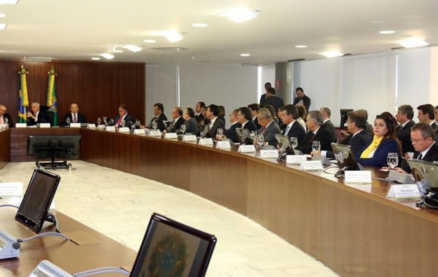 Miranda e governadores em reunião com Temer