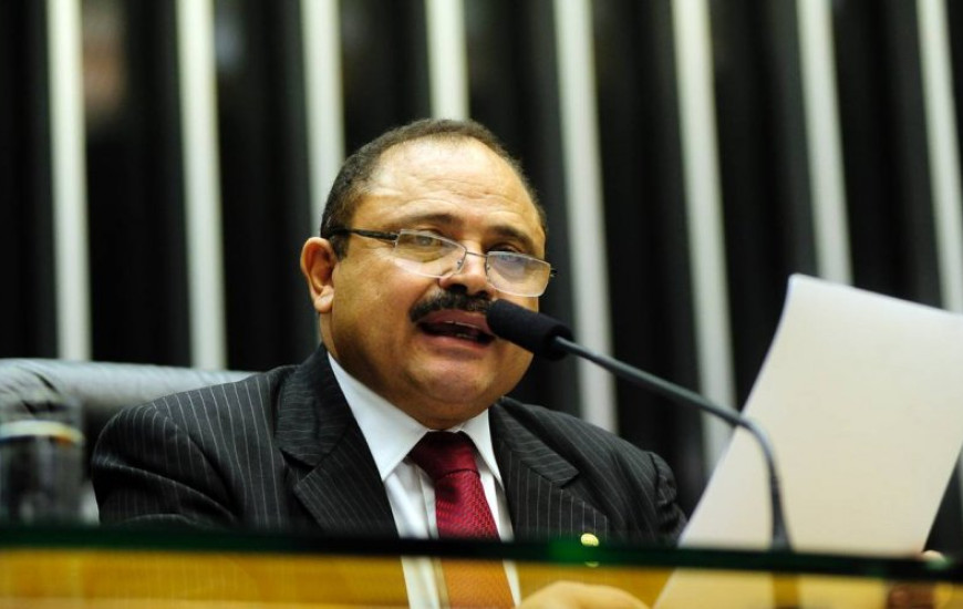 Deputado é alvo de protesto na Câmara Federal