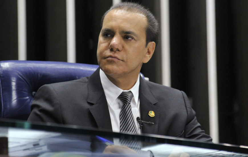 Senador Ataídes permanece inelegível devido processo em curso