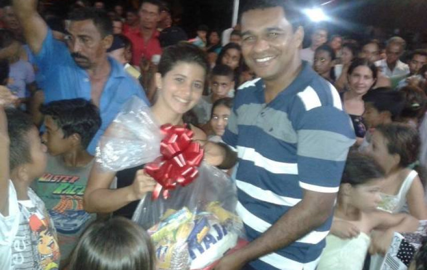 Vereador distribui cestas na região sul de Palmas