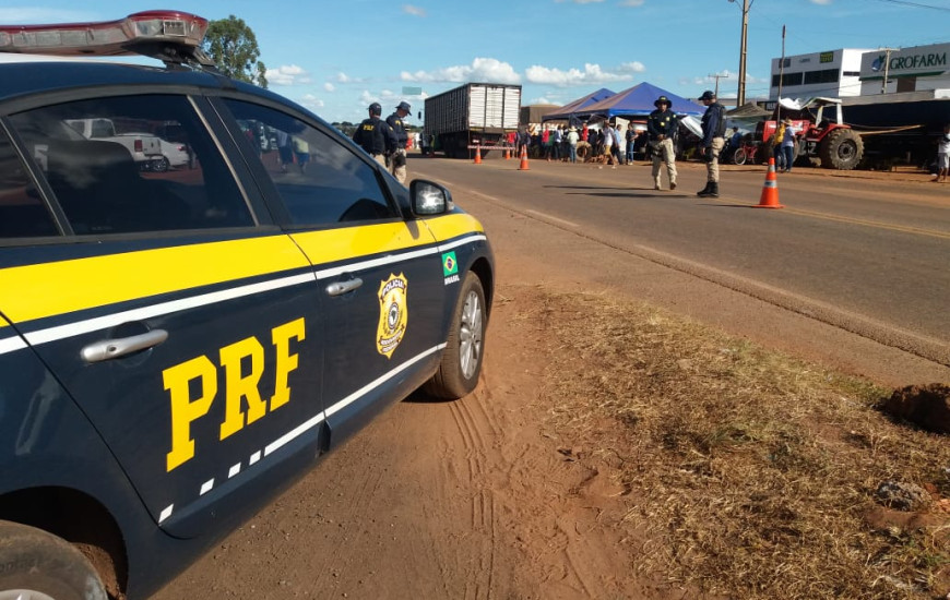 PRF alerta para fluxo de caminhões nas rodovias do Estado 