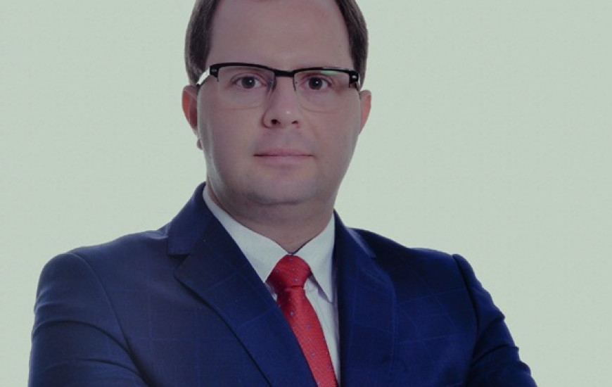 Leandro Manzano Sorroche é advogado