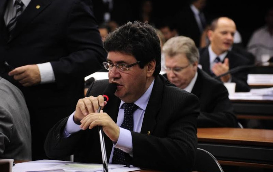 Deputado federal Júnior Coimbra