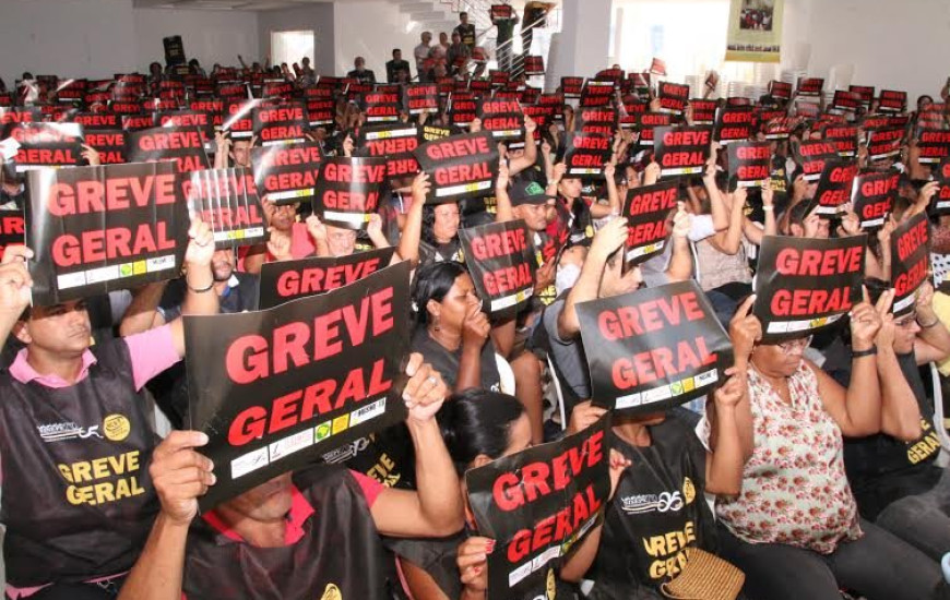 Greve começa nesta terça-feira